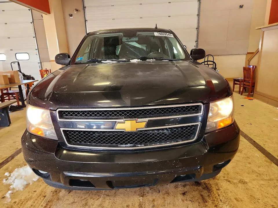 2014 CHEVROLET SUBURBAN K1500 LT  