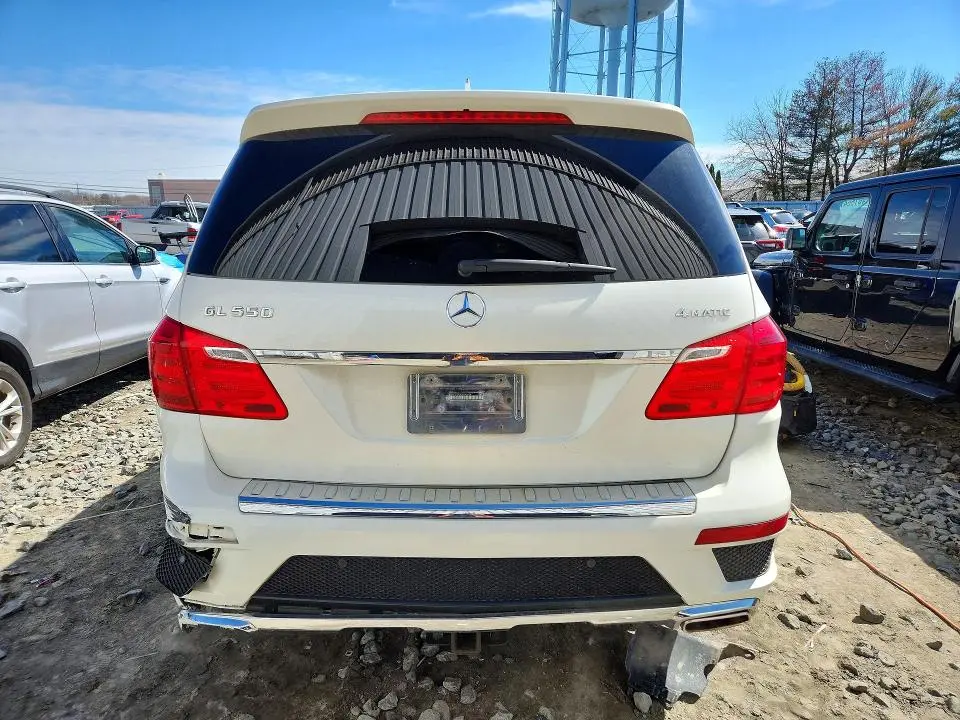 2015 MERCEDES-BENZ GL 550 4MATIC  