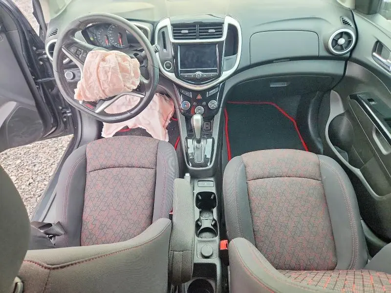 2020 CHEVROLET SONIC LT  
