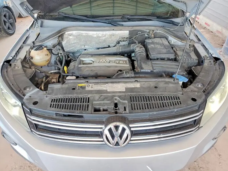 2016 VOLKSWAGEN TIGUAN S  