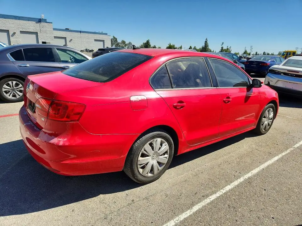 2014 VOLKSWAGEN JETTA SE  