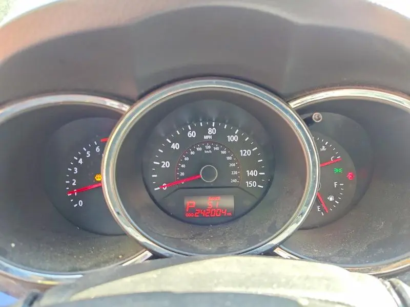 2012 KIA SORENTO LX  