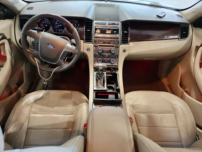 2011 FORD TAURUS LIMITED  