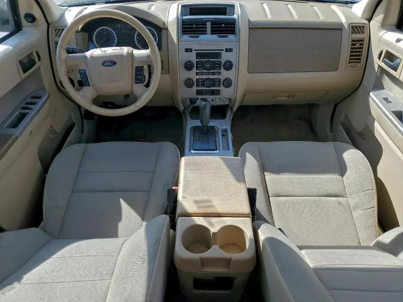 2011 FORD ESCAPE XLT  