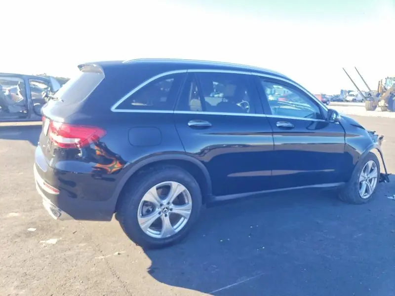 2018 MERCEDES-BENZ GLC 300  