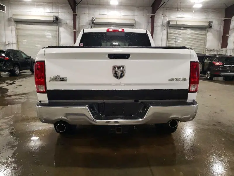 2013 RAM 1500 SLT  
