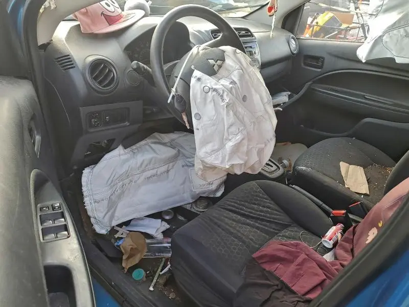 2015 MITSUBISHI MIRAGE DE  