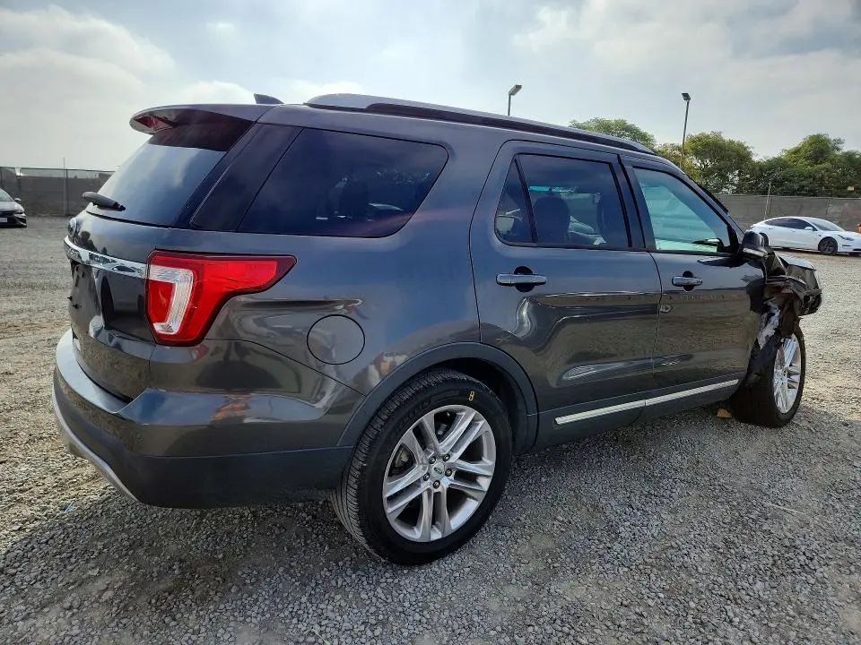 2016 FORD EXPLORER XLT  