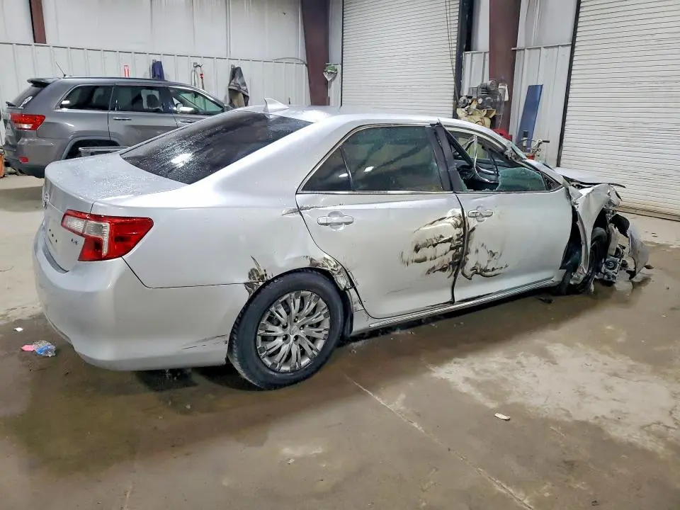 2014 TOYOTA CAMRY LE  
