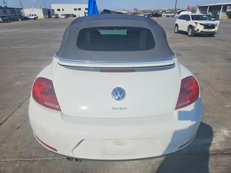 2016 VOLKSWAGEN BEETLE S  