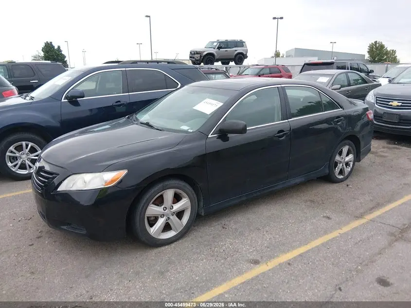 2011 TOYOTA CAMRY SE