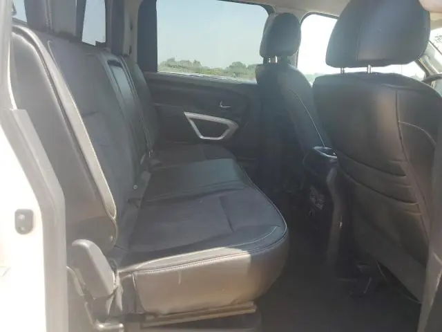 2018 NISSAN TITAN SV  