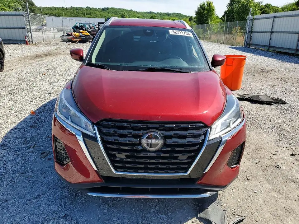 2022 NISSAN KICKS SV  