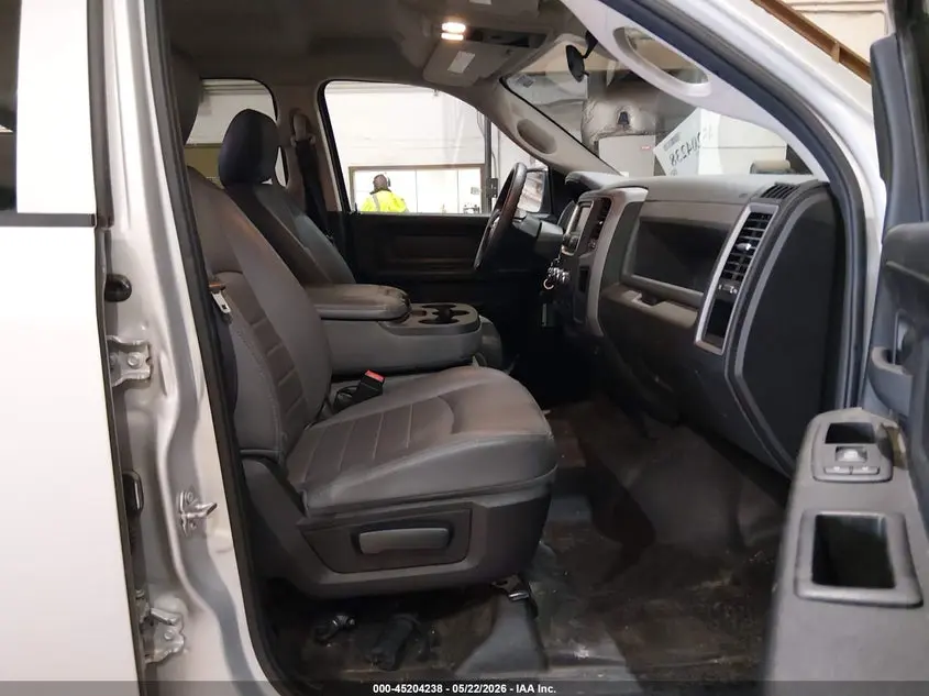 2018 RAM 1500 TRADESMAN  4X2 5'7 BOX