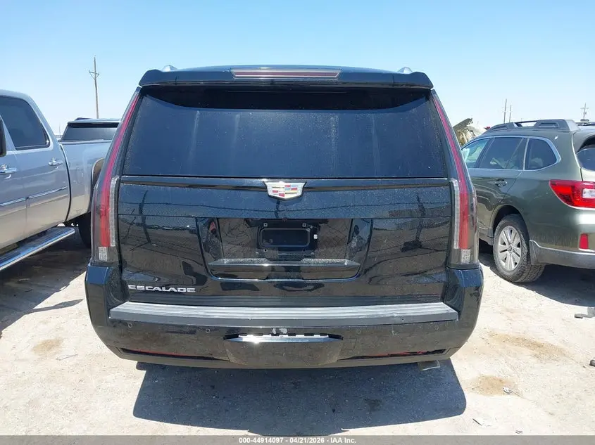 2016 CADILLAC ESCALADE LUXURY COLLECTION
