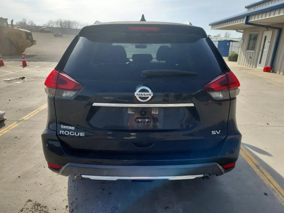 2017 NISSAN ROGUE SV  