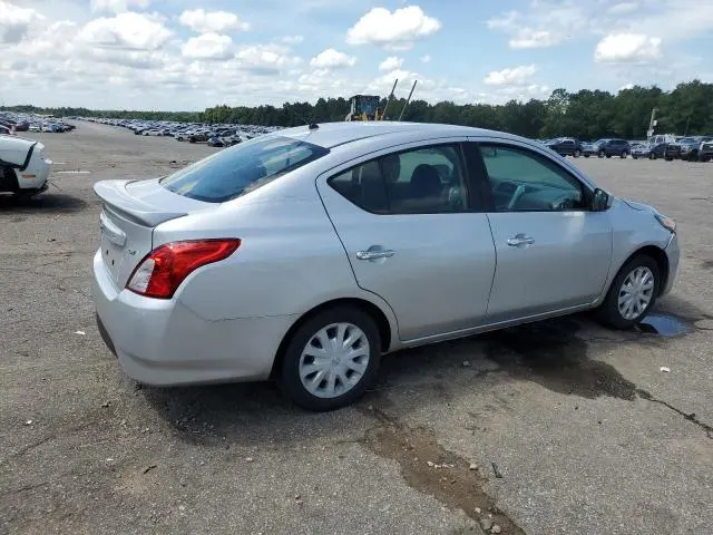 2019 NISSAN VERSA S  