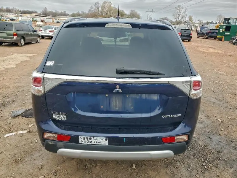 2015 MITSUBISHI OUTLANDER SE  