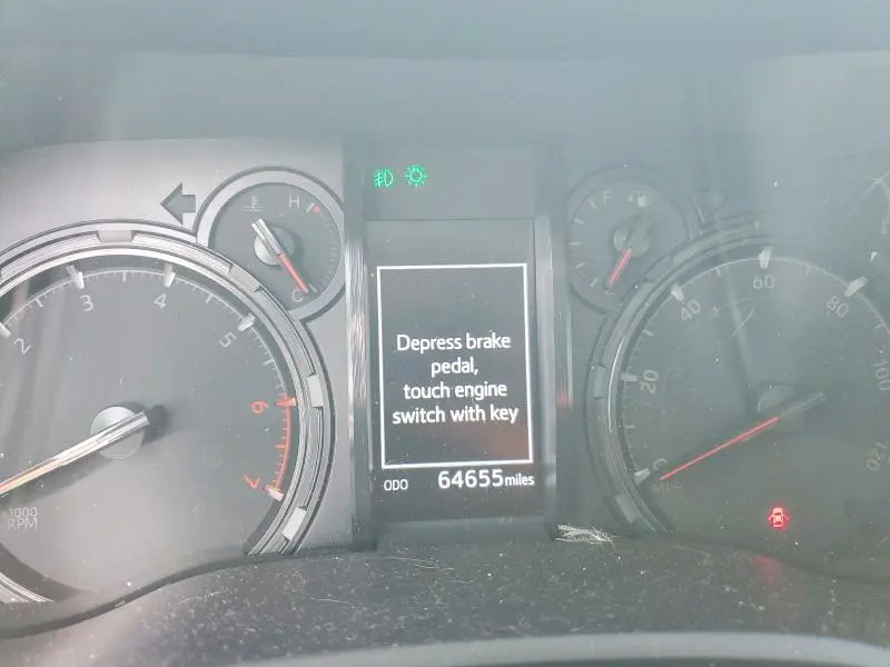 2021 TOYOTA 4RUNNER SR5  