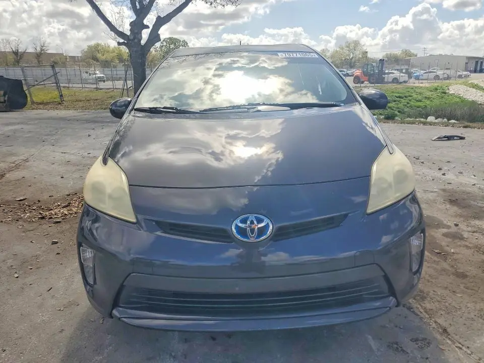 2012 TOYOTA PRIUS TWO  