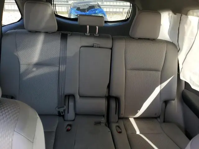 2016 TOYOTA HIGHLANDER LE  