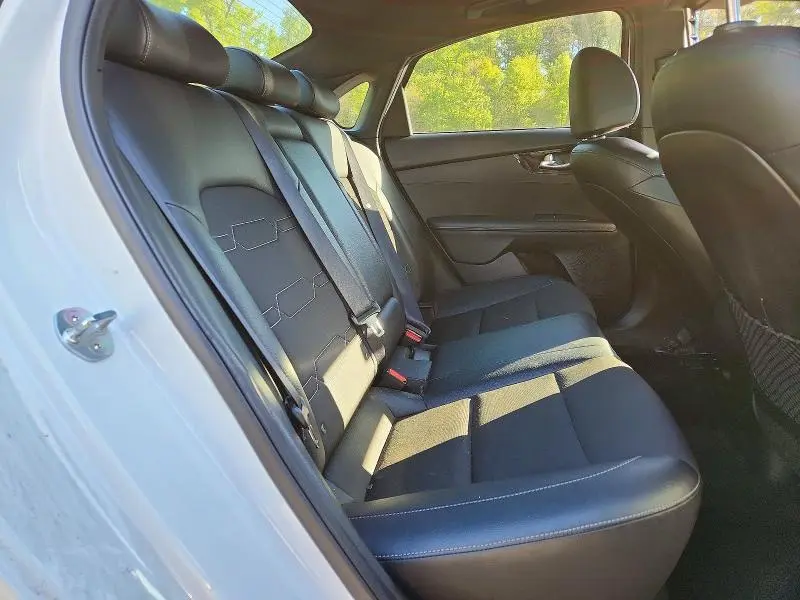 2021 KIA FORTE GT LINE  