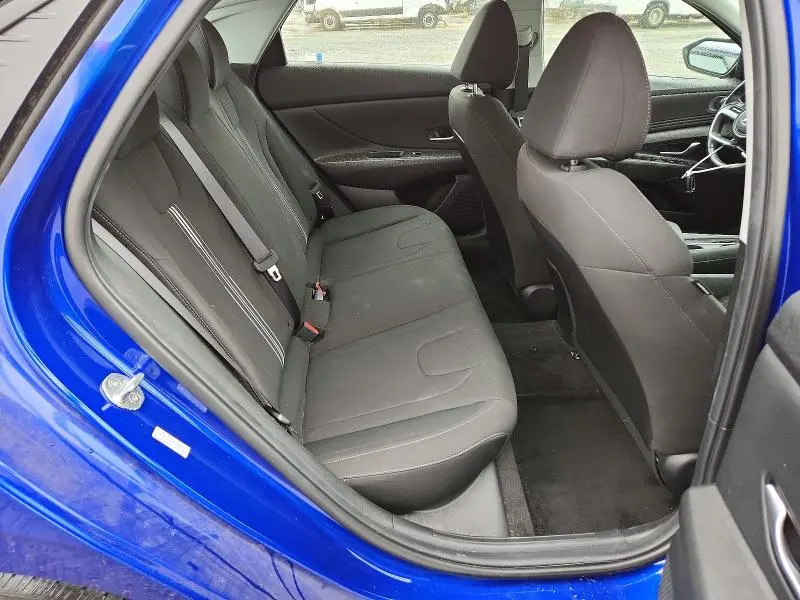 2022 HYUNDAI ELANTRA SEL  