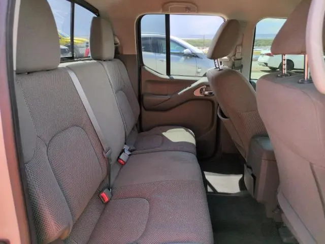 2021 NISSAN FRONTIER S  