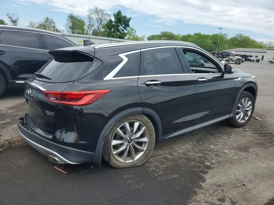 2021 INFINITI QX50 LUXE  