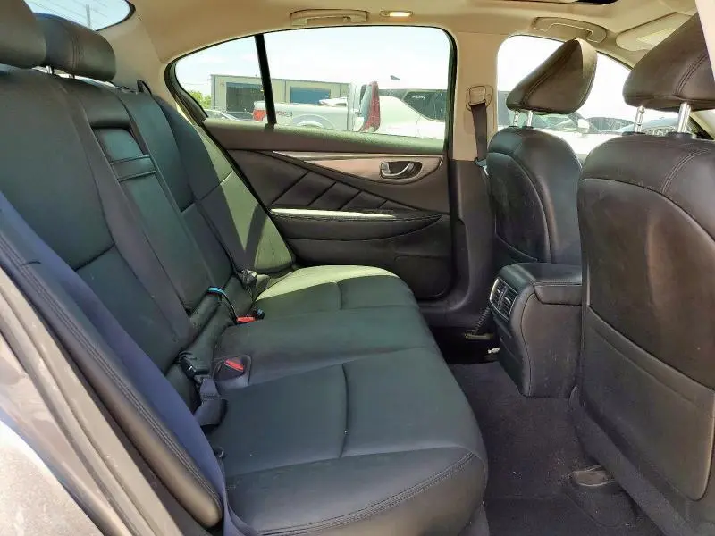 2016 INFINITI Q50 BASE  