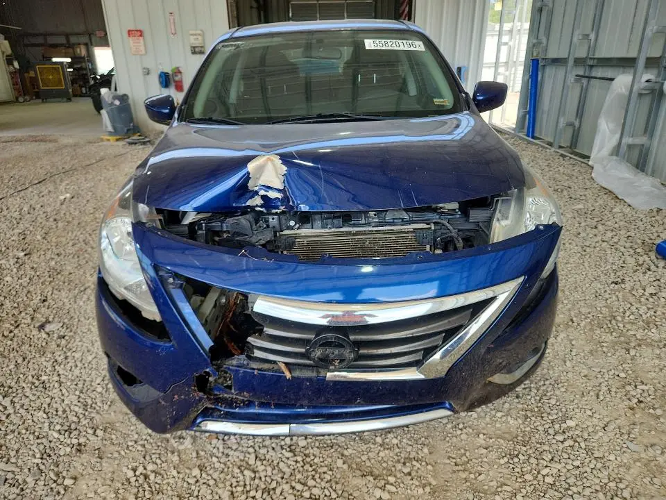 2018 NISSAN VERSA SV  