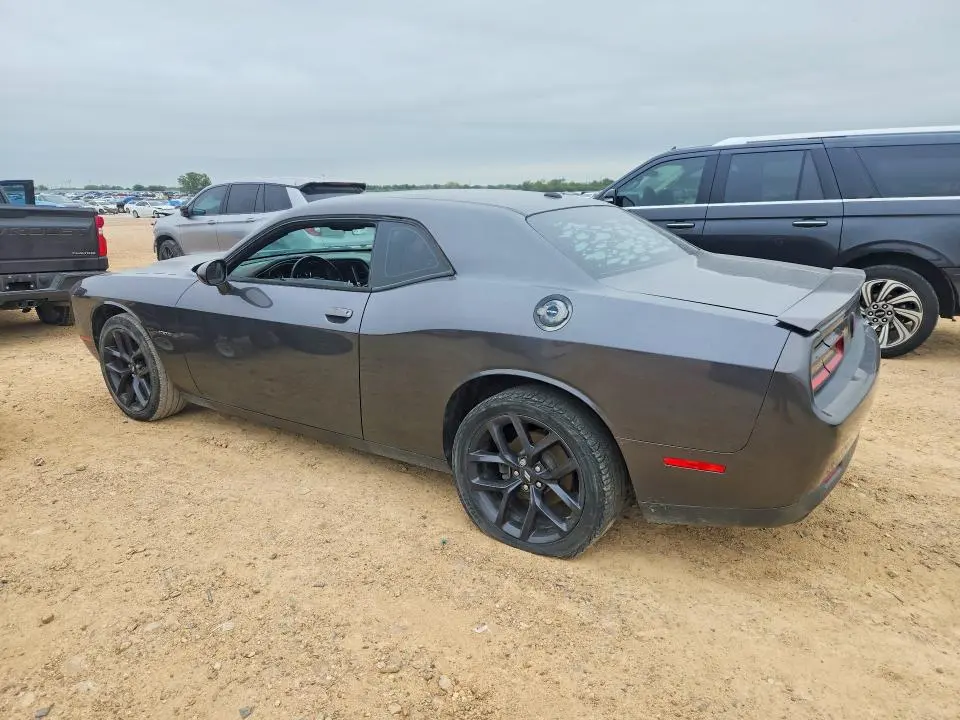 2015 DODGE CHALLENGER SXT  