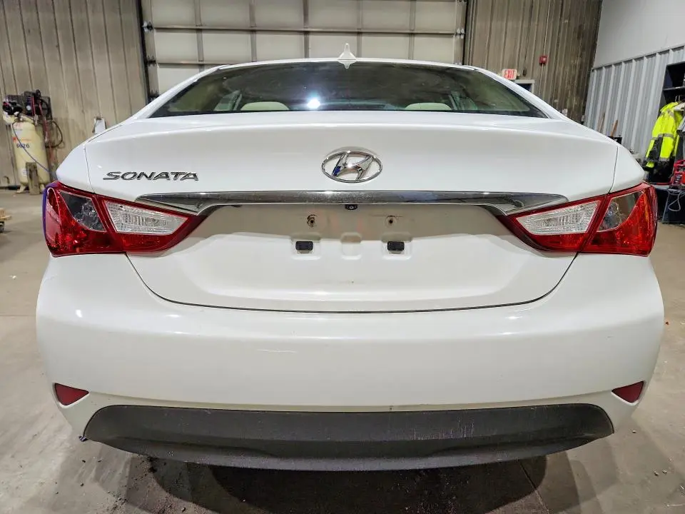 2014 HYUNDAI SONATA GLS  