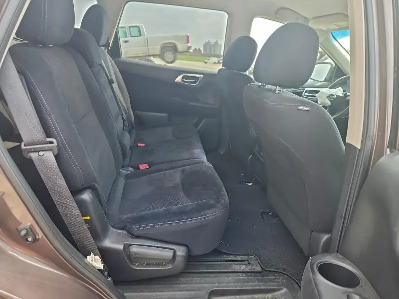 2016 NISSAN PATHFINDER S  