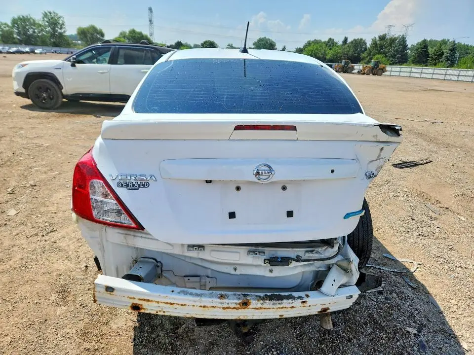 2016 NISSAN VERSA 1.6 SL  