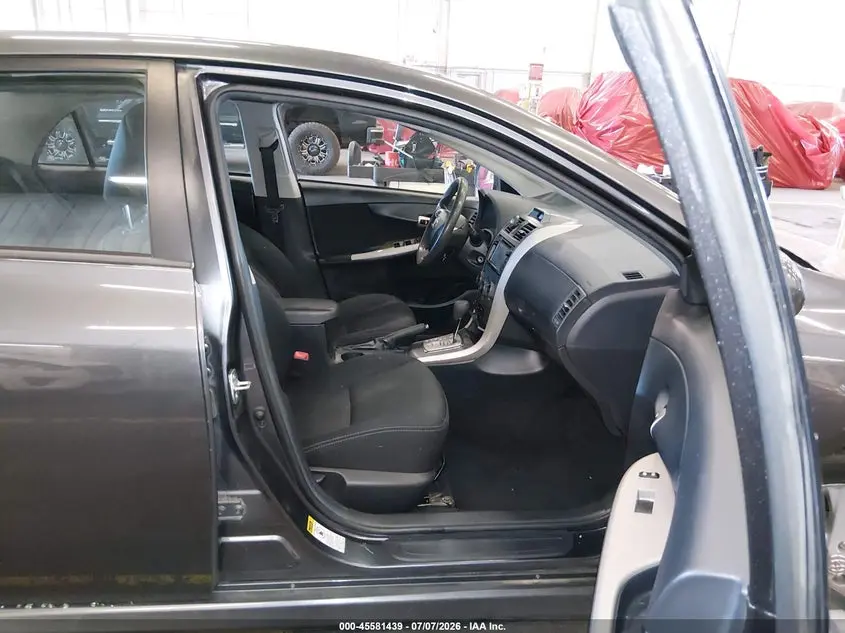2013 TOYOTA COROLLA S