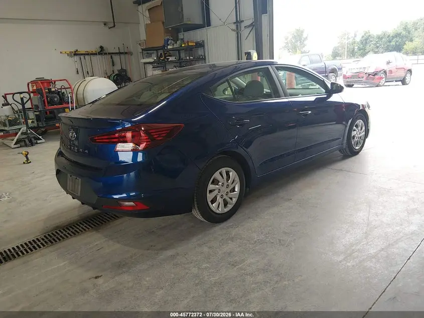 2020 HYUNDAI ELANTRA SE