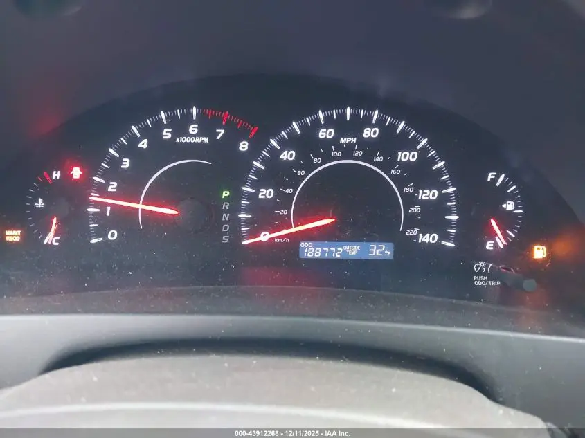 2011 TOYOTA CAMRY LE