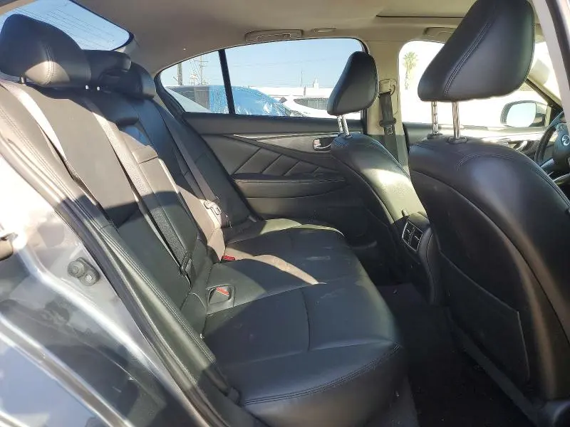2016 INFINITI Q50 BASE  