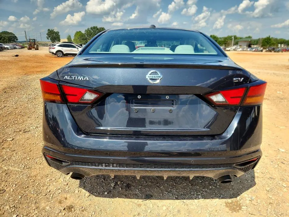 2019 NISSAN ALTIMA SV  