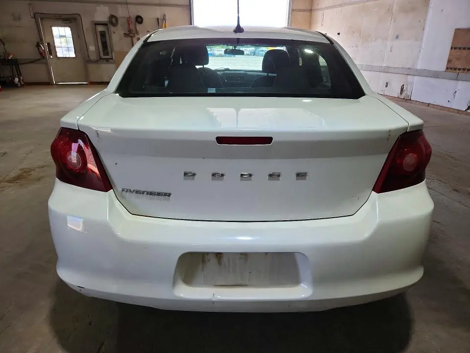 2013 DODGE AVENGER SE  