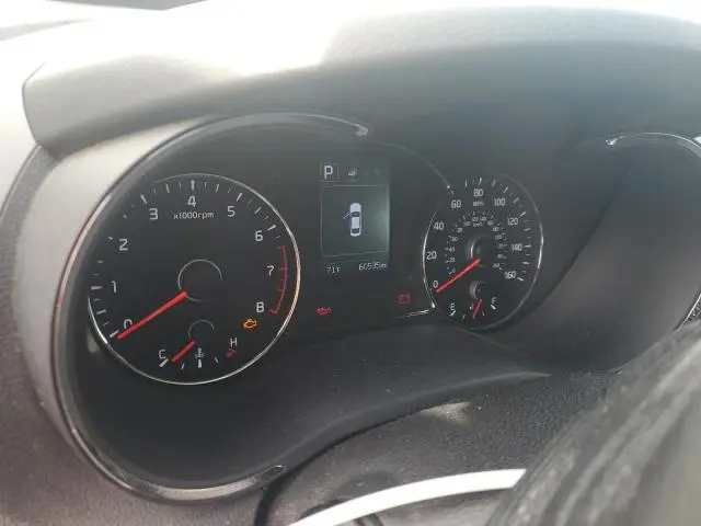 2017 KIA FORTE LX  