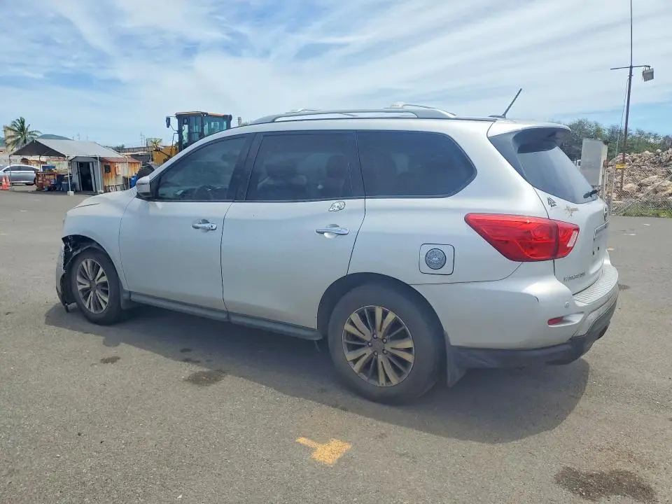2018 NISSAN PATHFINDER SV  