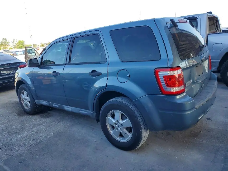 2010 FORD ESCAPE XLS  