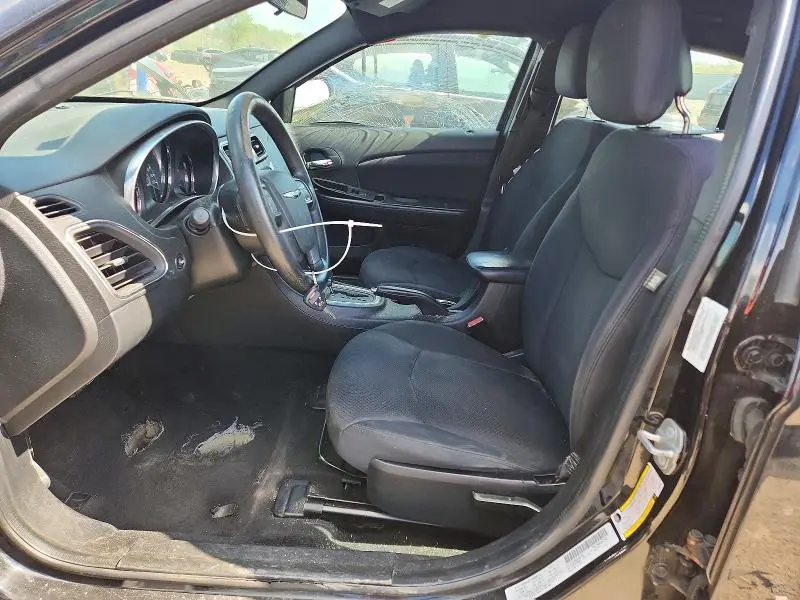 2014 CHRYSLER 200 LX  