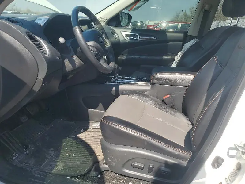 2020 NISSAN PATHFINDER SL  