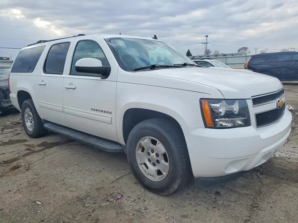 2014 CHEVROLET SUBURBAN K1500 LT  