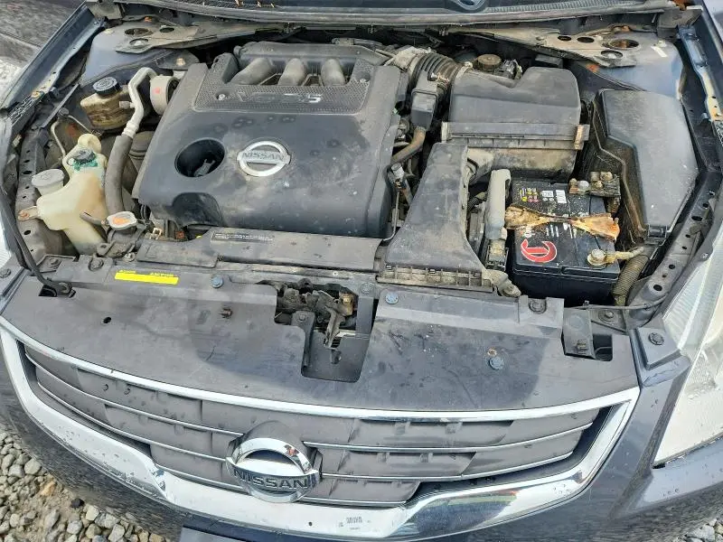 2010 NISSAN ALTIMA SR  