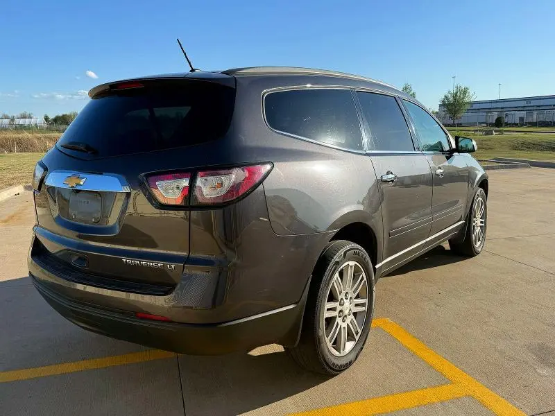 2015 CHEVROLET TRAVERSE LT  
