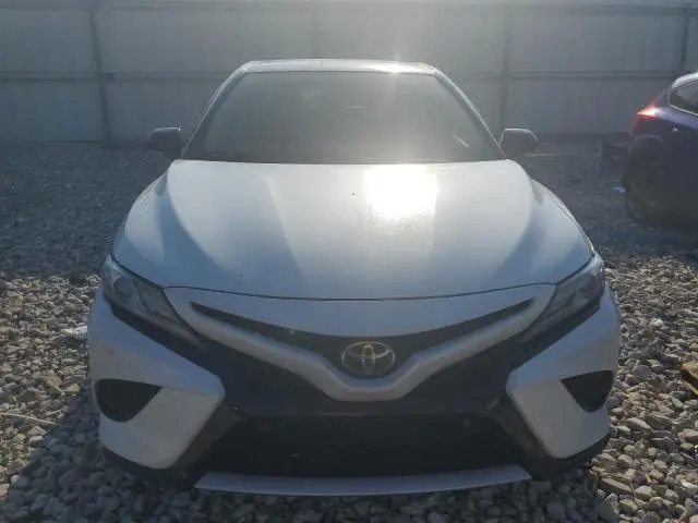 2018 TOYOTA CAMRY XSE  
